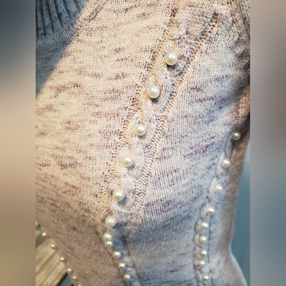 Le chateau Purple Pearl Detailed Sweater - Picture 4 of 5